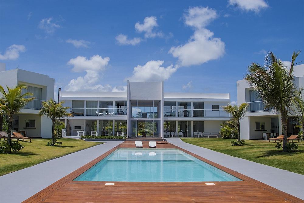 B Blue Beachouses 3*