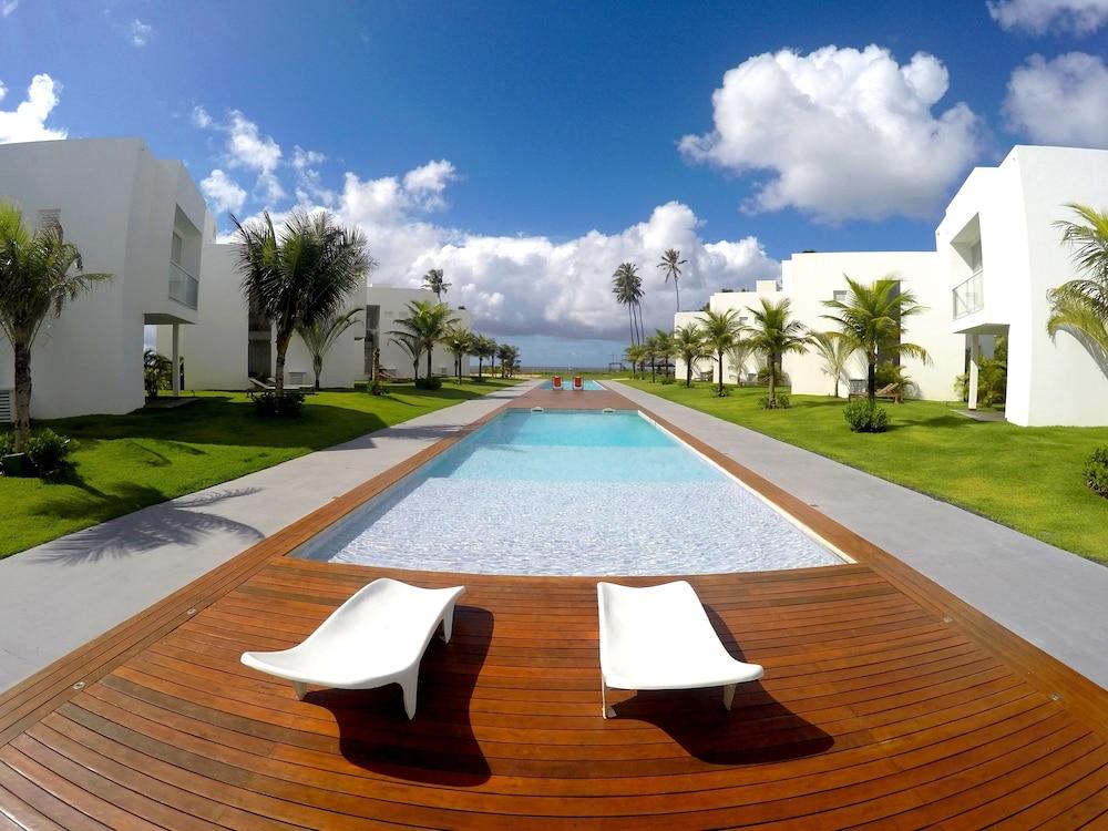 Hotel B Blue Beachouses