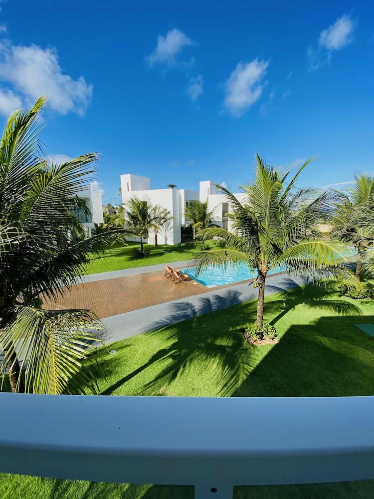 B Blue Beachouses 3* Itacimirim